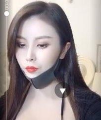 韩国口罩美女主播xo,韩国美女主播xo的时尚风采